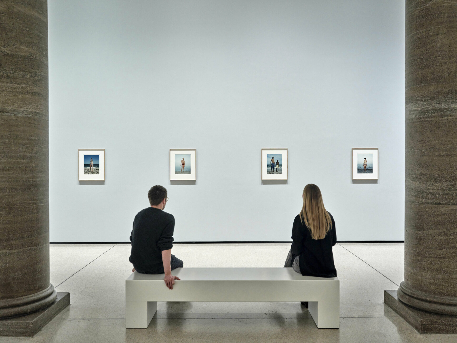 St presse ausstellungsansichten rineke dijkstra beach portraits 6 web