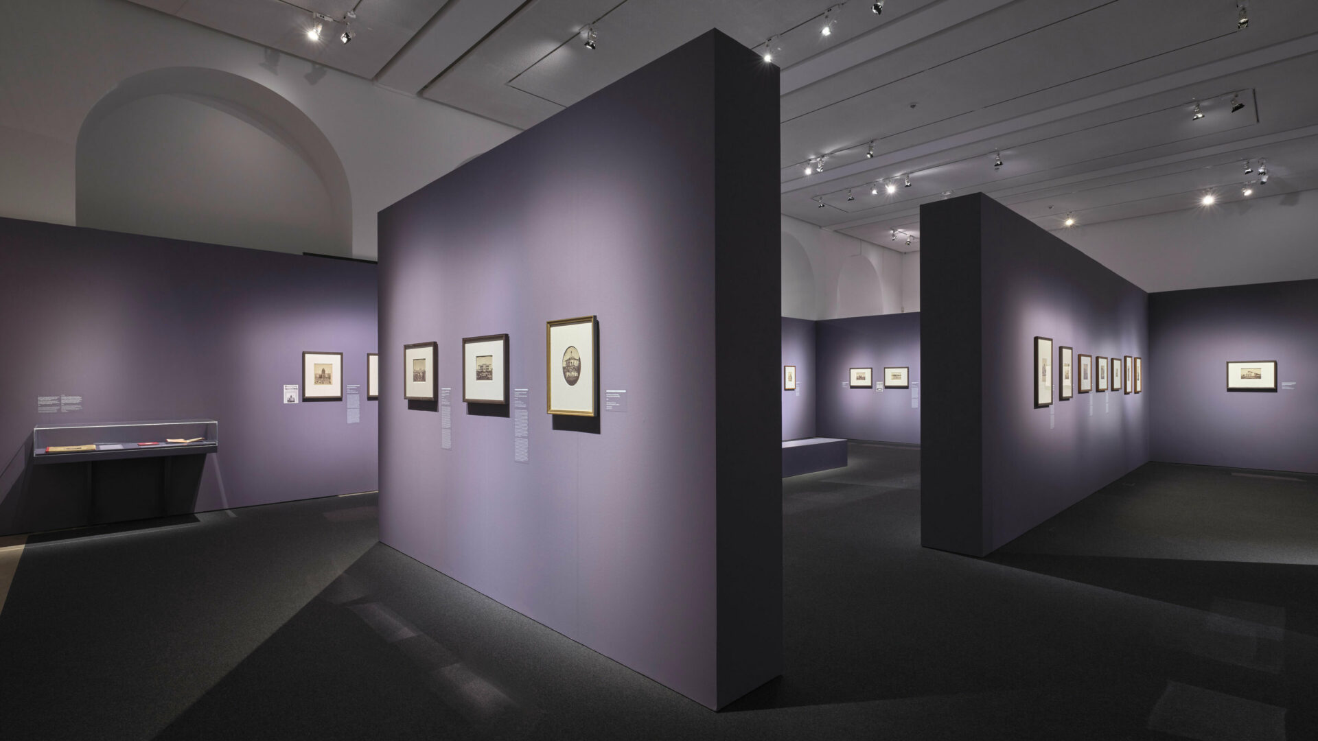 St presse ausstellungsansichten frankfurt forever 5